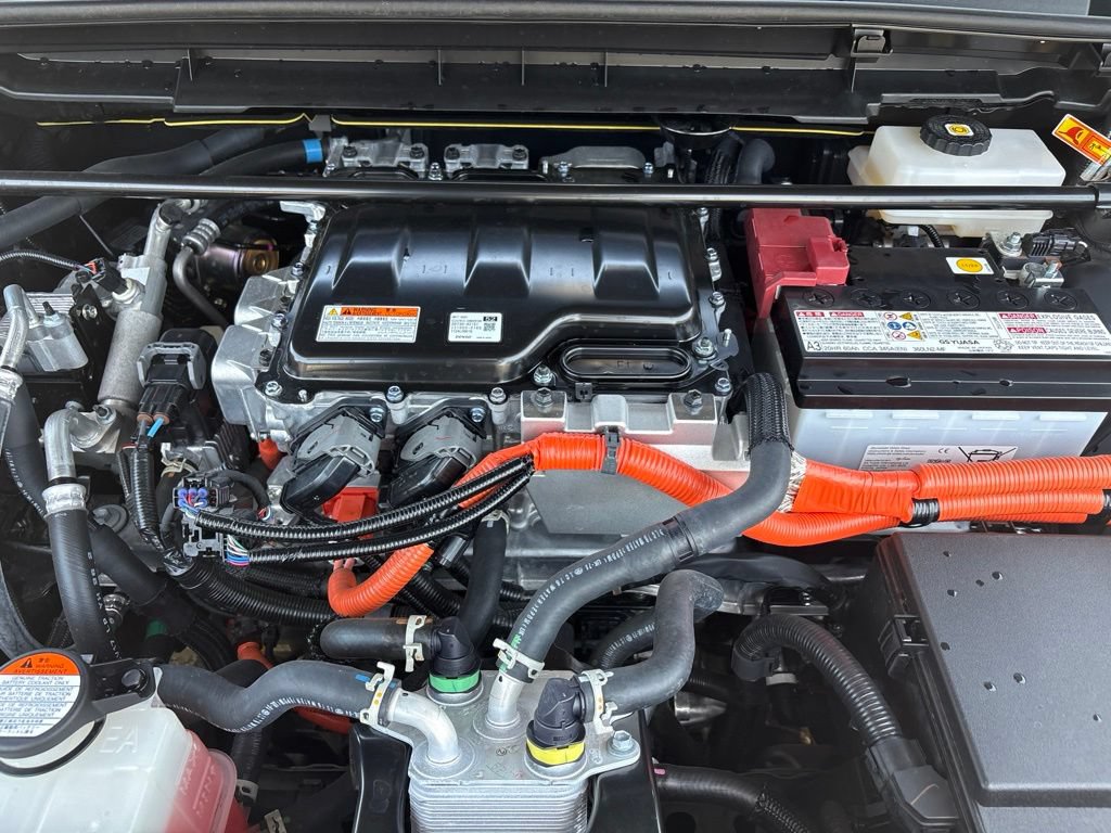 Certified 2025 Lexus RZ 300e w/ Accessory Package (2T) FWD image 10
