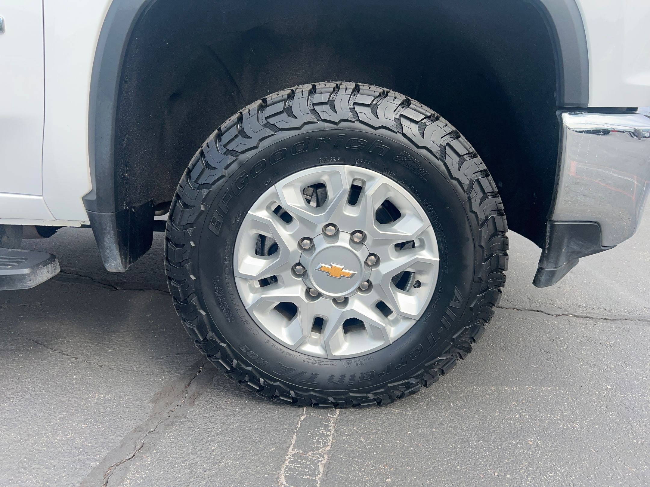 Used 2023 Chevrolet Silverado 2500 LTZ w/ Safety Package image 30