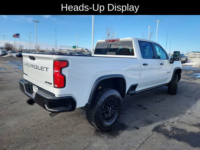 Used 2025 Chevrolet Silverado 2500 ZR2 w/ Technology Package image 9