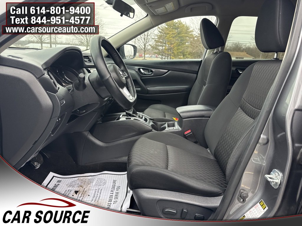 Used 2018 Nissan Rogue SV w/ Premium Package image 10