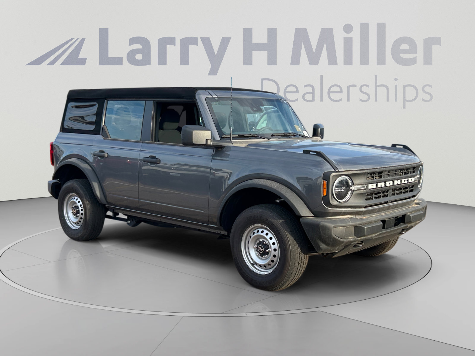 New 2025 Ford Bronco 4-Door AWD/4WD image 7