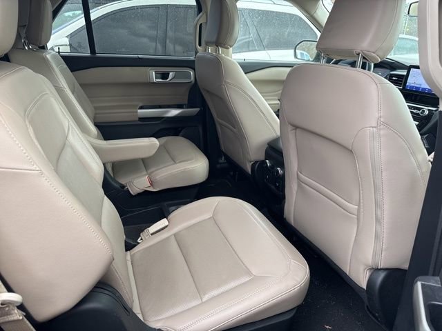 Used 2021 Ford Explorer Limited w/ Hybrid Equipment Group 310A image 7