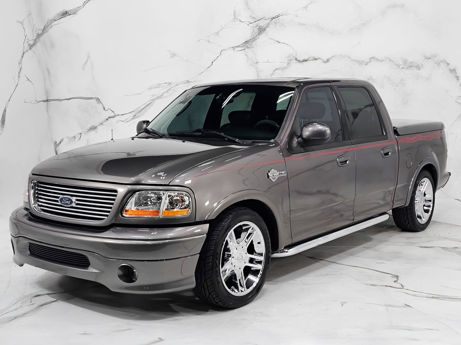 Used 2002 Ford F150 Harley-Davidson RWD image 8