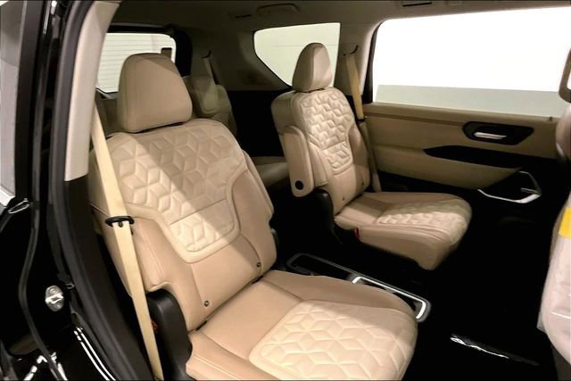 New 2025 Nissan Armada Platinum Reserve image 31