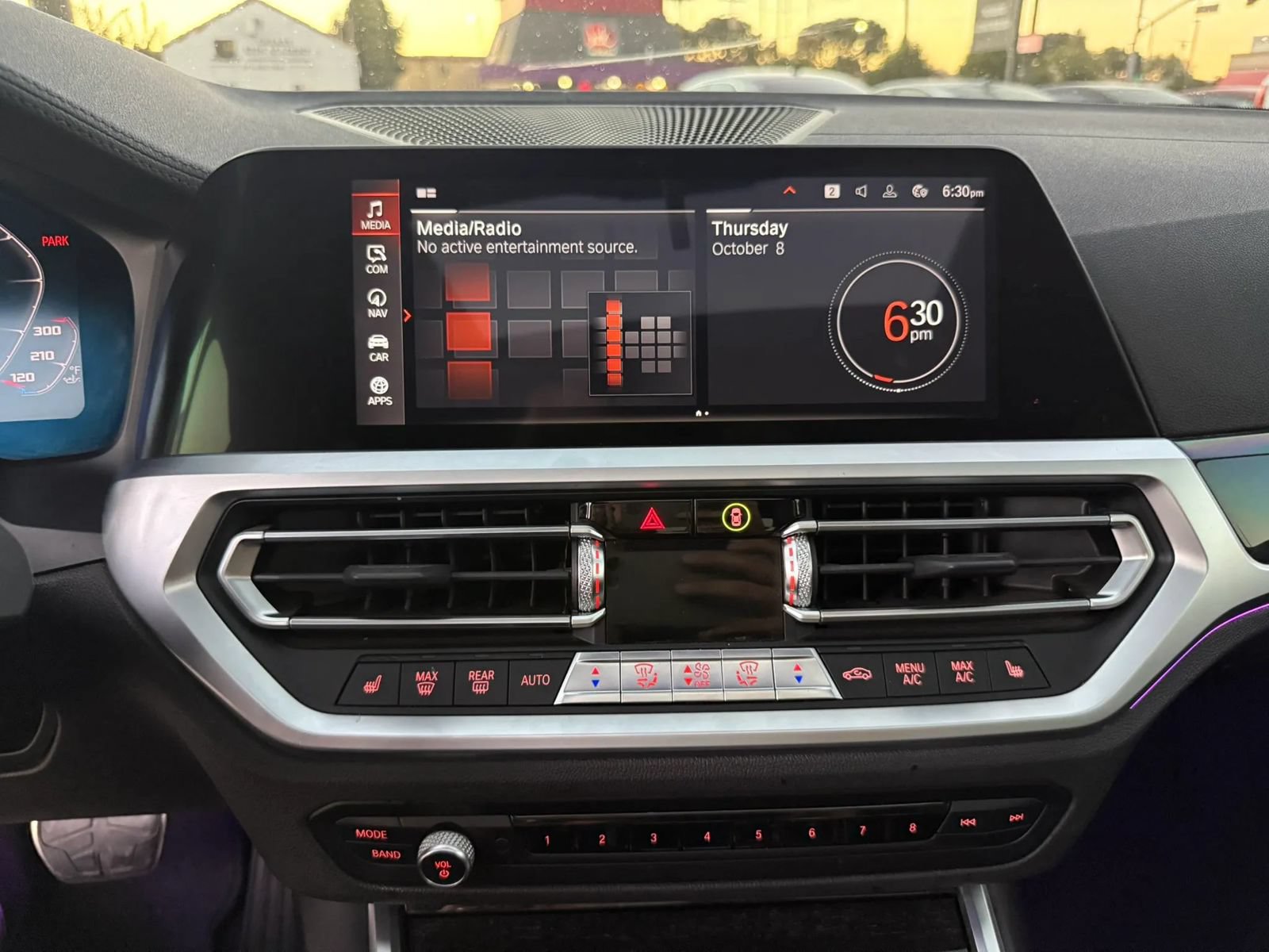 Used 2020 BMW 330i Sedan w/ M Sport Package RWD image 17