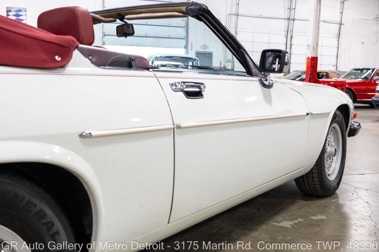 Used 1989 Jaguar XJS V12 Convertible RWD image 24