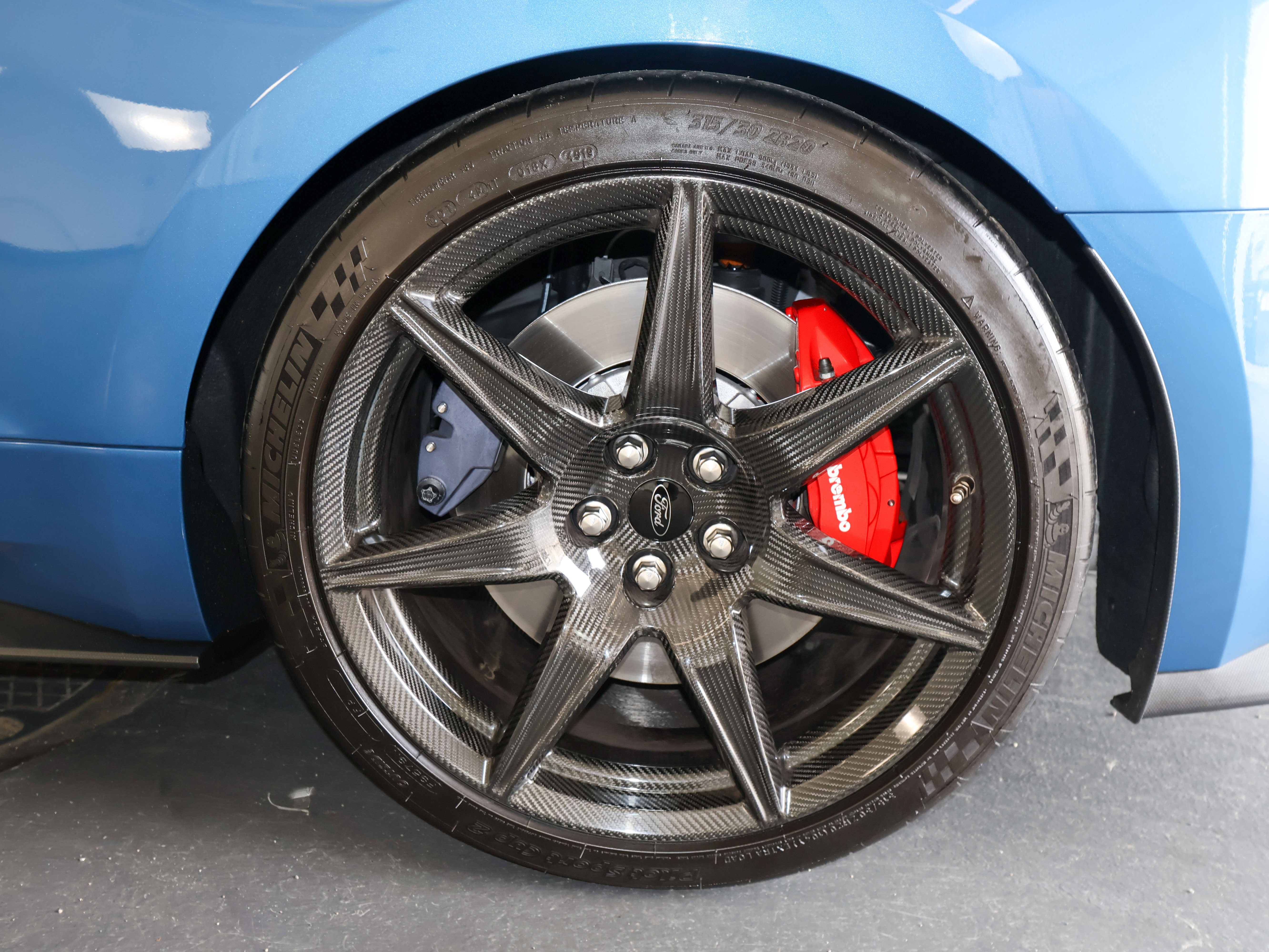 Used 2020 Ford Mustang Shelby GT500 w/ Carbon Fiber Track Pack RWD image 43