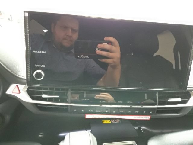 New 2026 Toyota Sienna Platinum AWD/4WD image 30