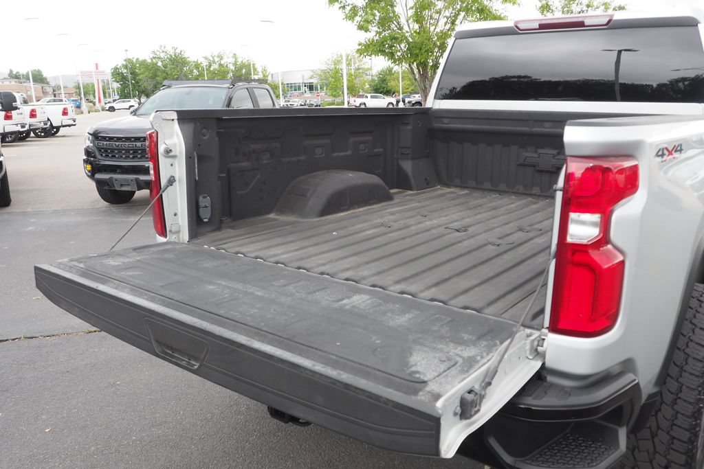 Used 2021 Chevrolet Silverado 2500 Custom w/ Custom Value Package AWD/4WD image 18