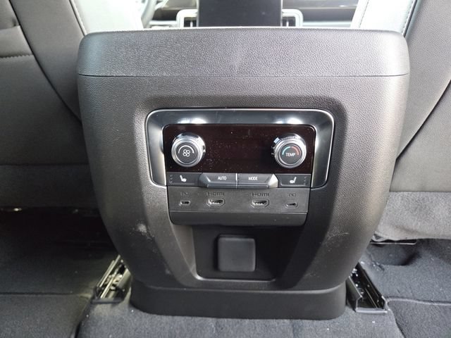 New 2026 GMC Yukon XL Elevation w/ Elevation Premium Package AWD/4WD image 26