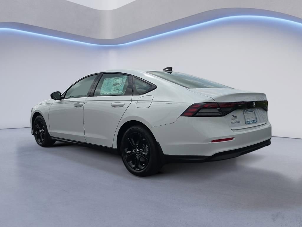 New 2025 Honda Accord SE image 4