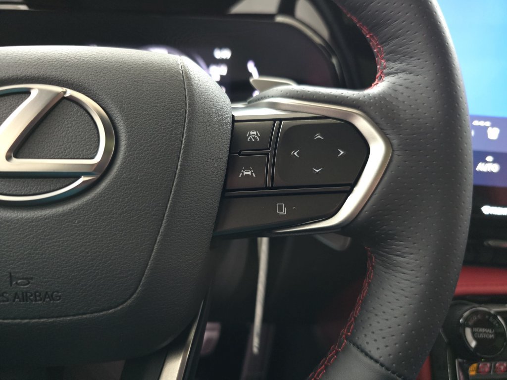 New 2026 Lexus NX 450h+ F Sport AWD/4WD image 18