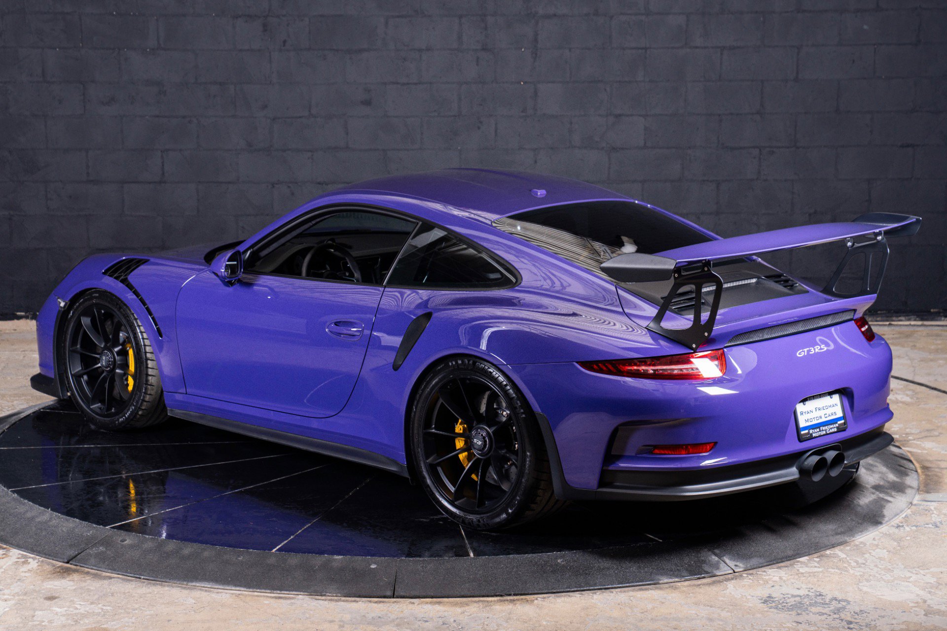 Used 2016 Porsche 911 GT3 RS RWD image 3
