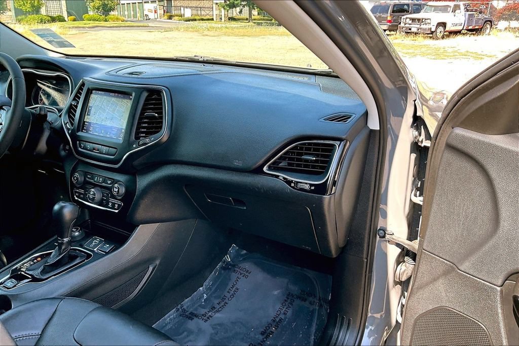Used 2023 Jeep Cherokee Altitude Lux AWD/4WD image 19