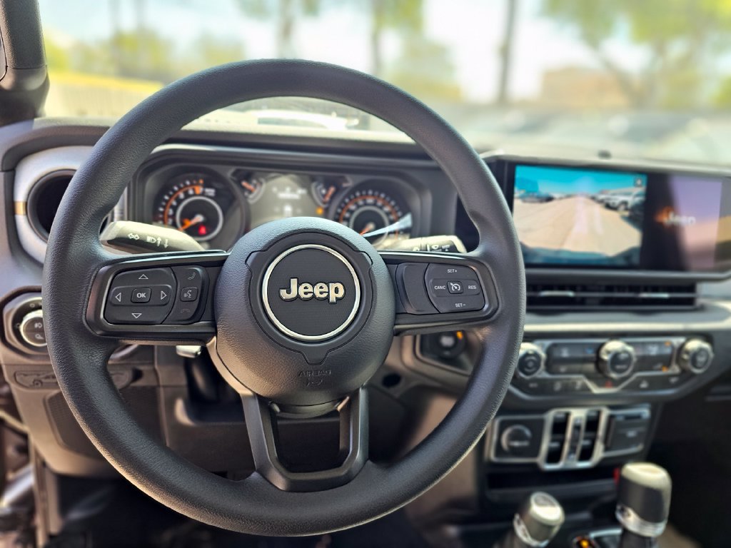 New 2026 Jeep Gladiator Sport AWD/4WD image 23