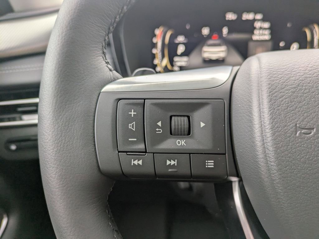 New 2026 INFINITI QX60 Luxe w/ Family Package image 30