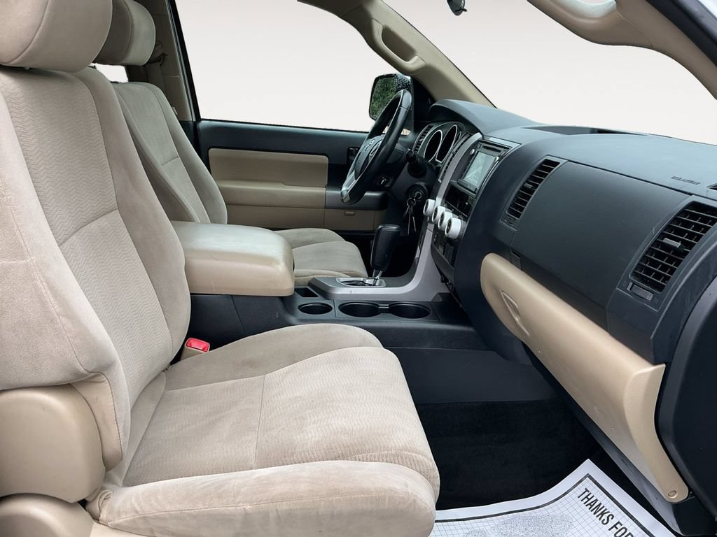 Used 2014 Toyota Sequoia SR5 AWD/4WD image 20