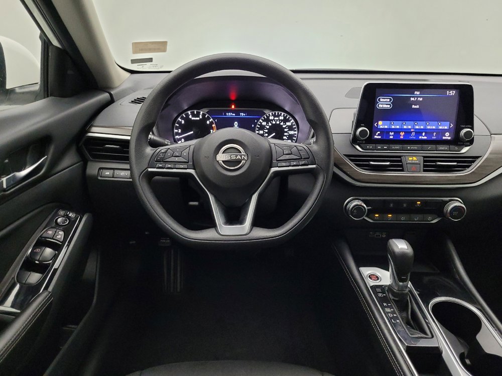 Used 2023 Nissan Altima 2.5 SV image 22