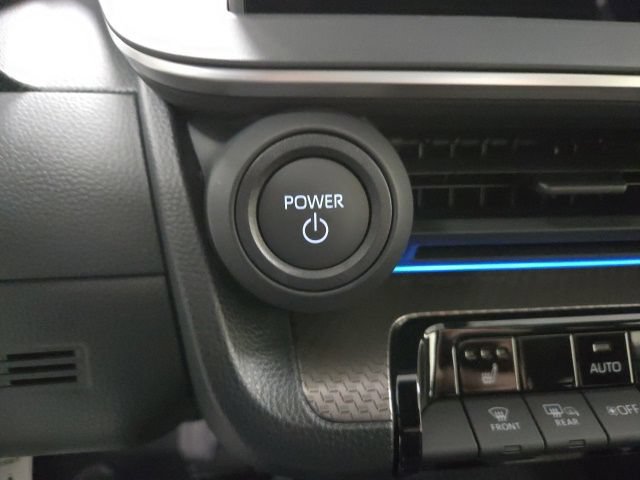 New 2026 Toyota Prius XLE FWD image 30