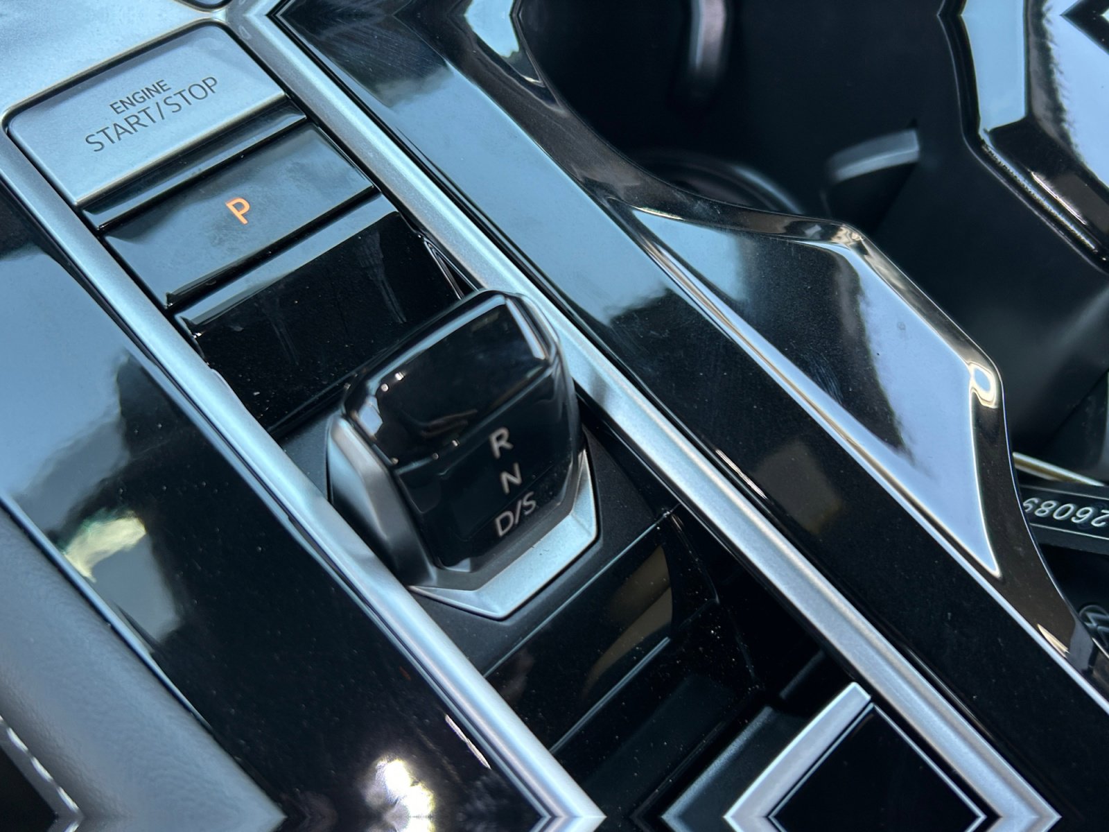 New 2026 Volkswagen Atlas Cross Sport SE FWD image 15