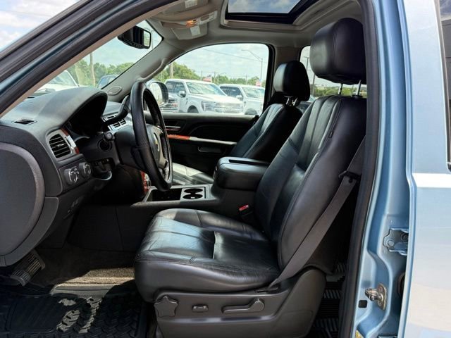 Used 2011 Chevrolet Tahoe LT AWD/4WD image 3