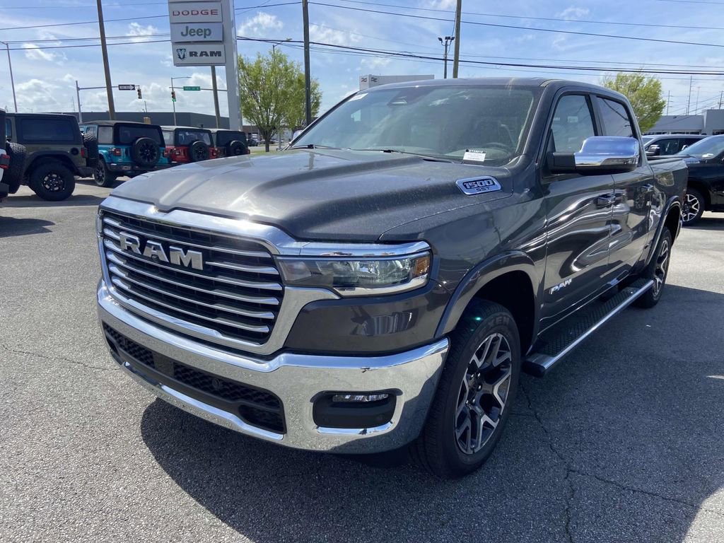 New 2025 RAM 1500 Laramie image 7
