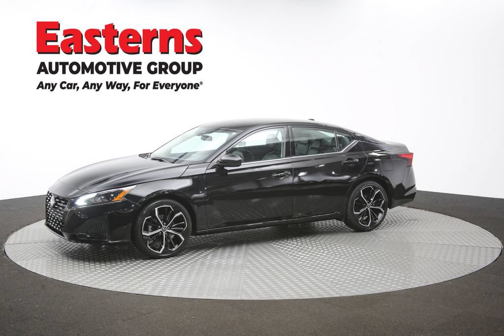 Used 2024 Nissan Altima 2.5 SR FWD image 57