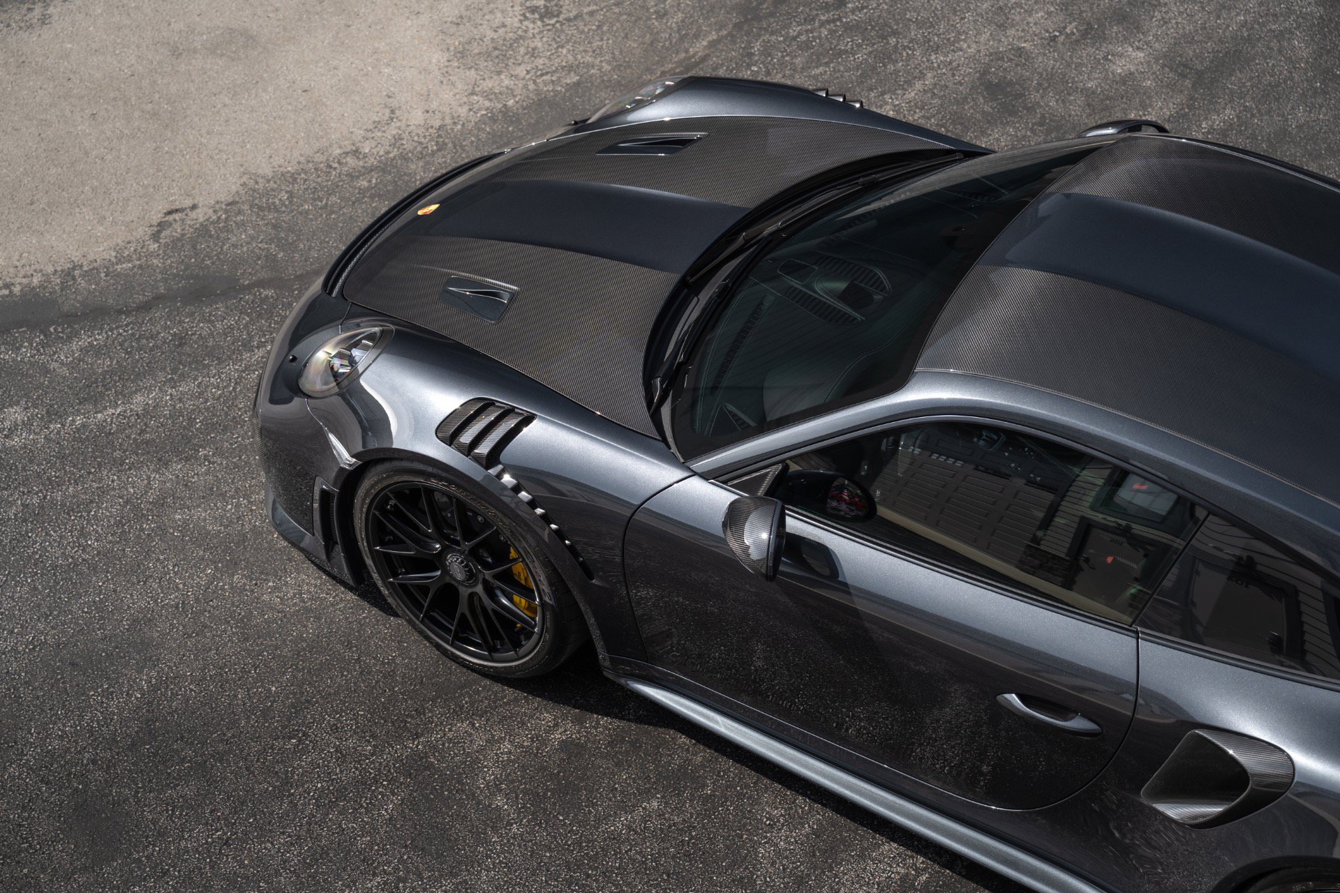 Used 2018 Porsche 911 GT2 RS RWD image 8