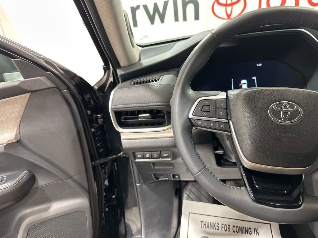 Used 2024 Toyota Grand Highlander Limited image 26