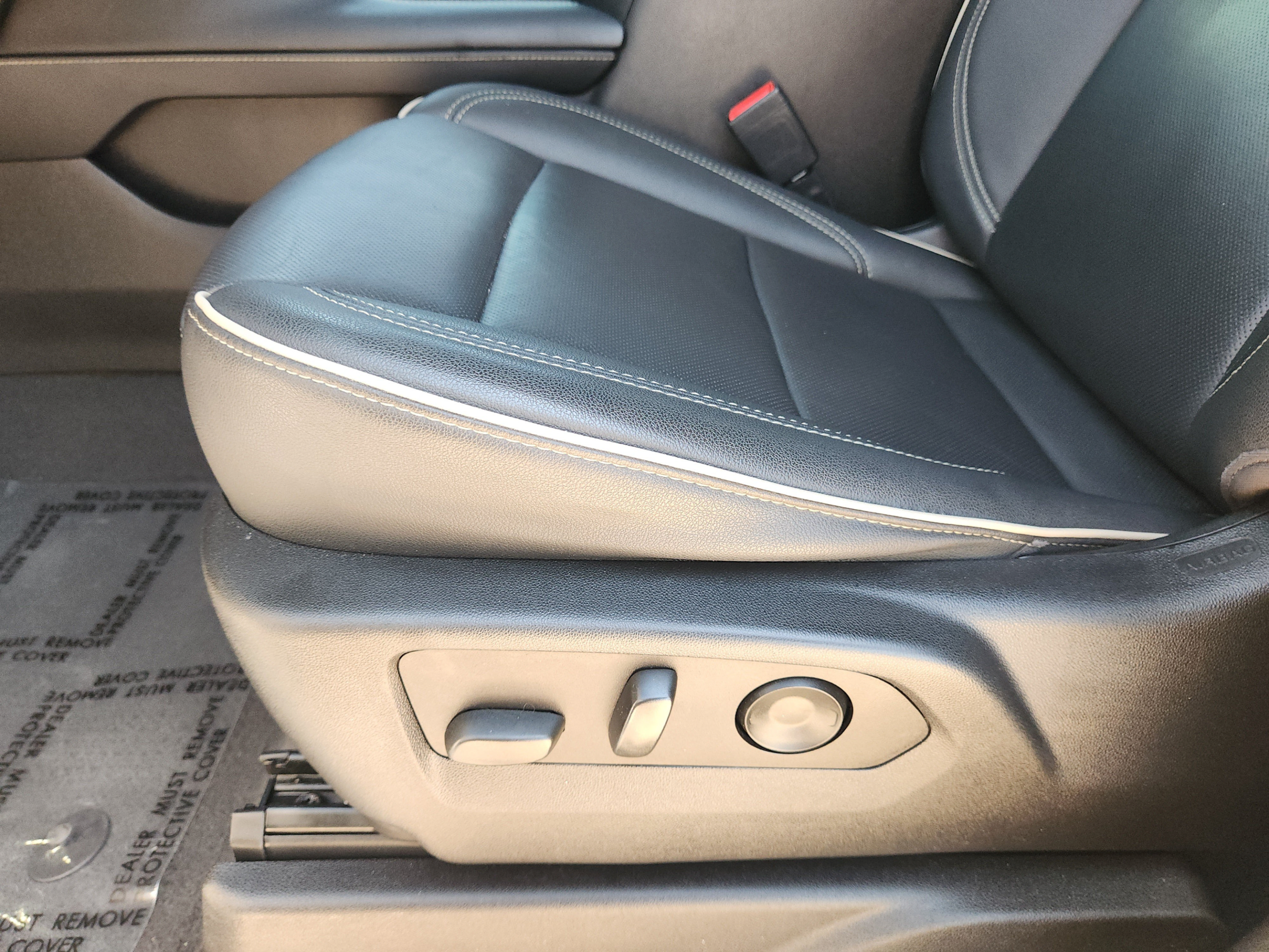 Used 2022 GMC Yukon SLT w/ SLT Premium Package RWD image 21