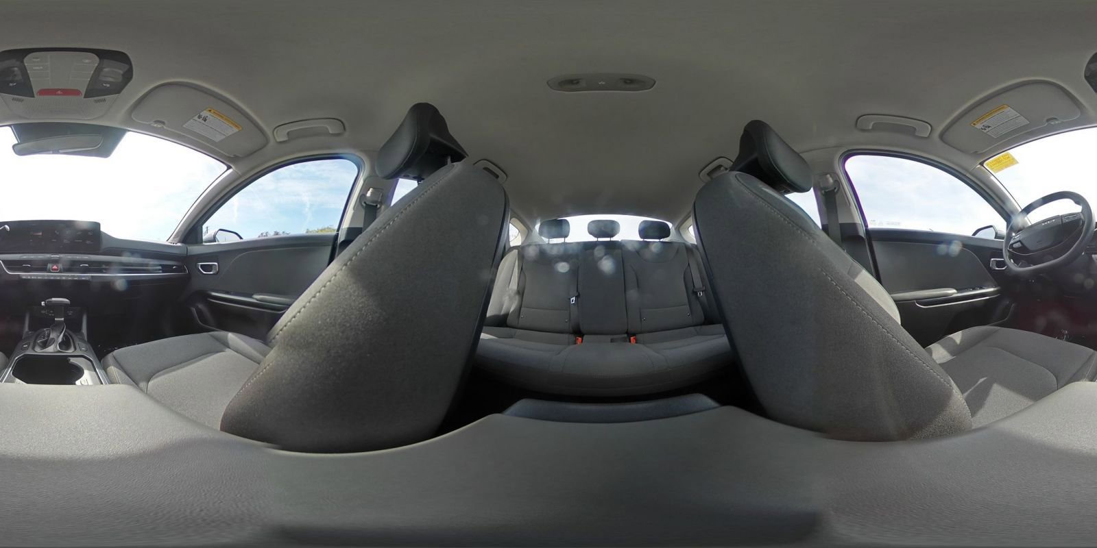 Used 2025 Kia K4 LXS image 45