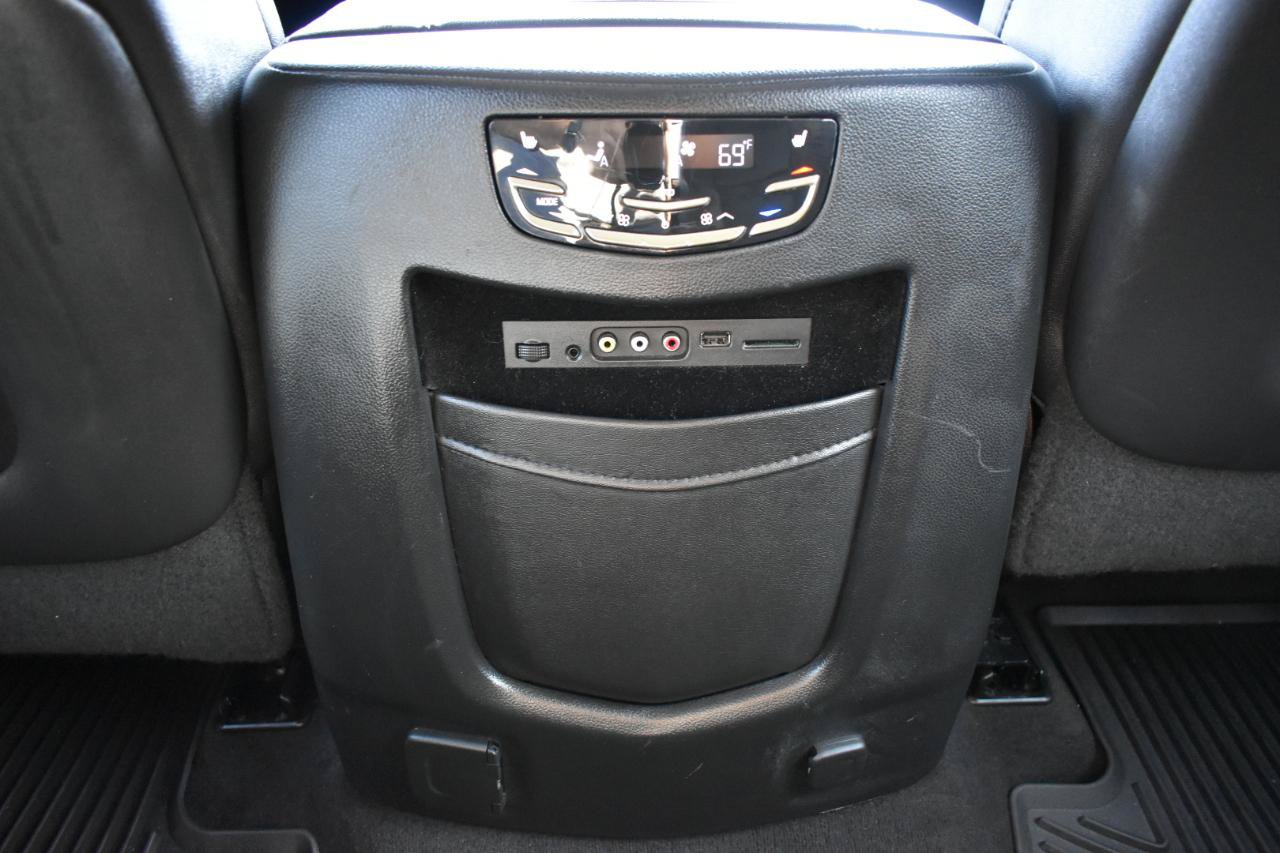 Used 2016 Cadillac Escalade Luxury AWD/4WD image 40