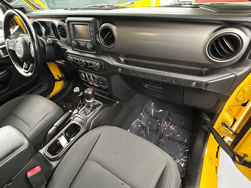 Used 2020 Jeep Wrangler Sport S image 28