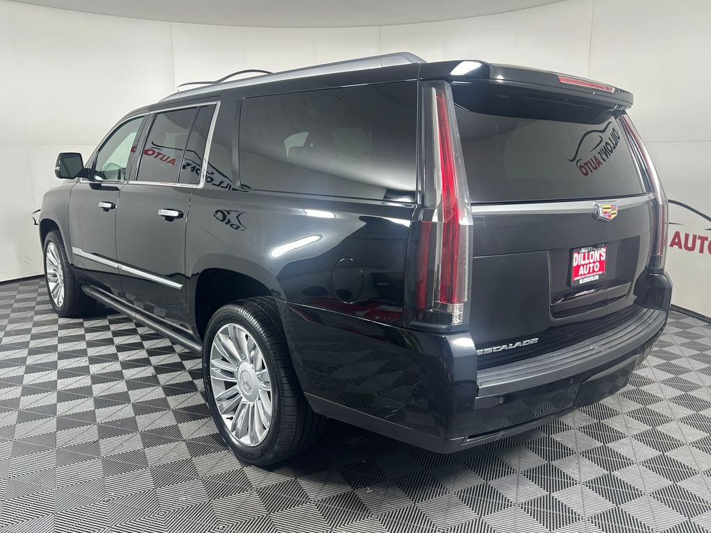 Used 2018 Cadillac Escalade ESV Platinum AWD/4WD image 4
