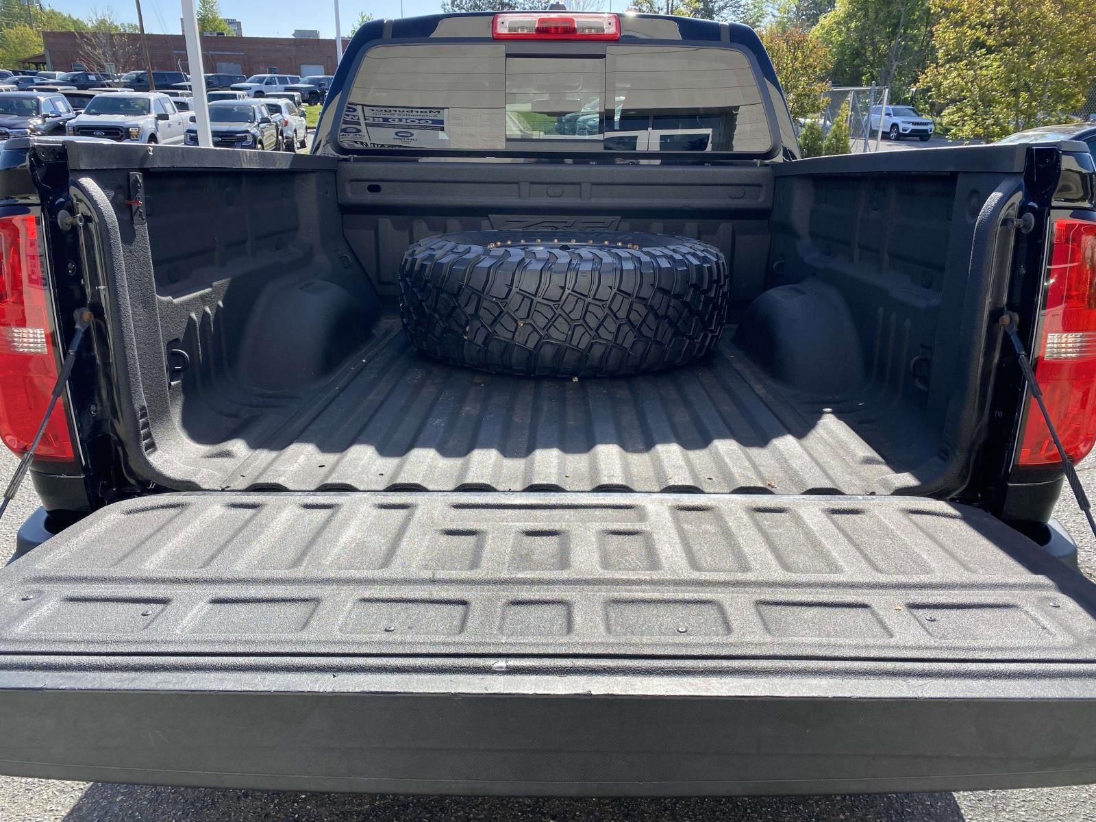 Used 2019 Chevrolet Colorado ZR2 w/ Colorado ZR2 Bison Edition AWD/4WD image 10