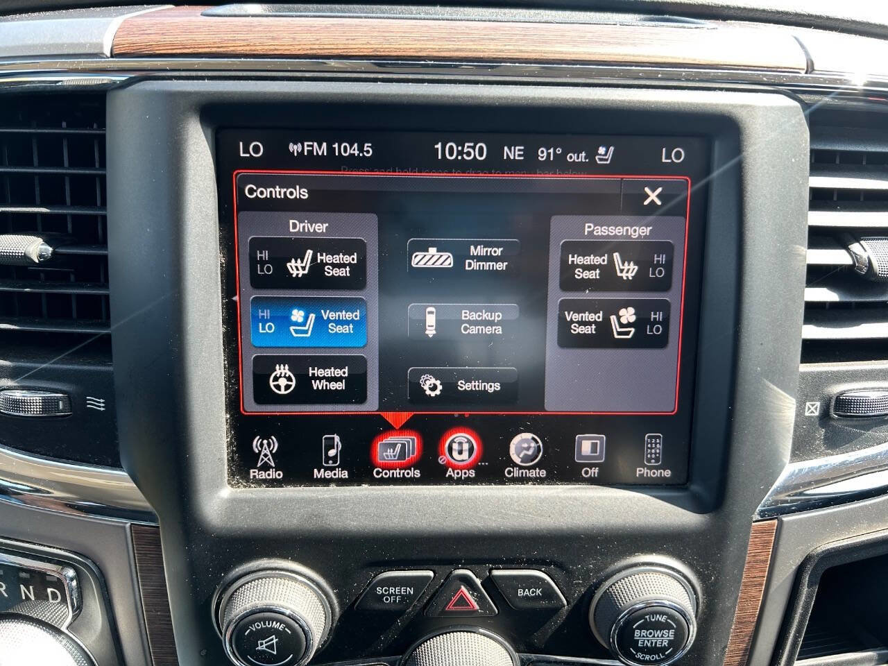 Used 2017 RAM 1500 Laramie RWD image 20