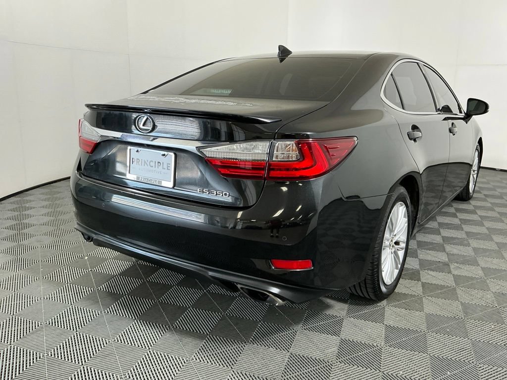 Used 2016 Lexus ES 350 w/ Premium Package w/Wood Trim FWD image 5
