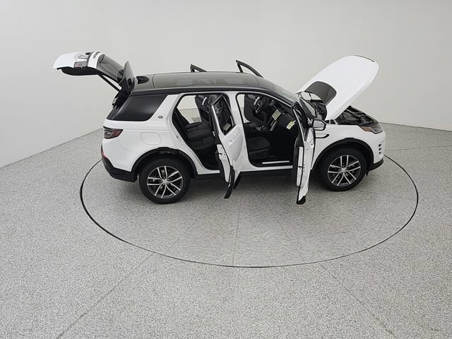 New 2026 Land Rover Discovery Sport Landmark AWD/4WD image 16
