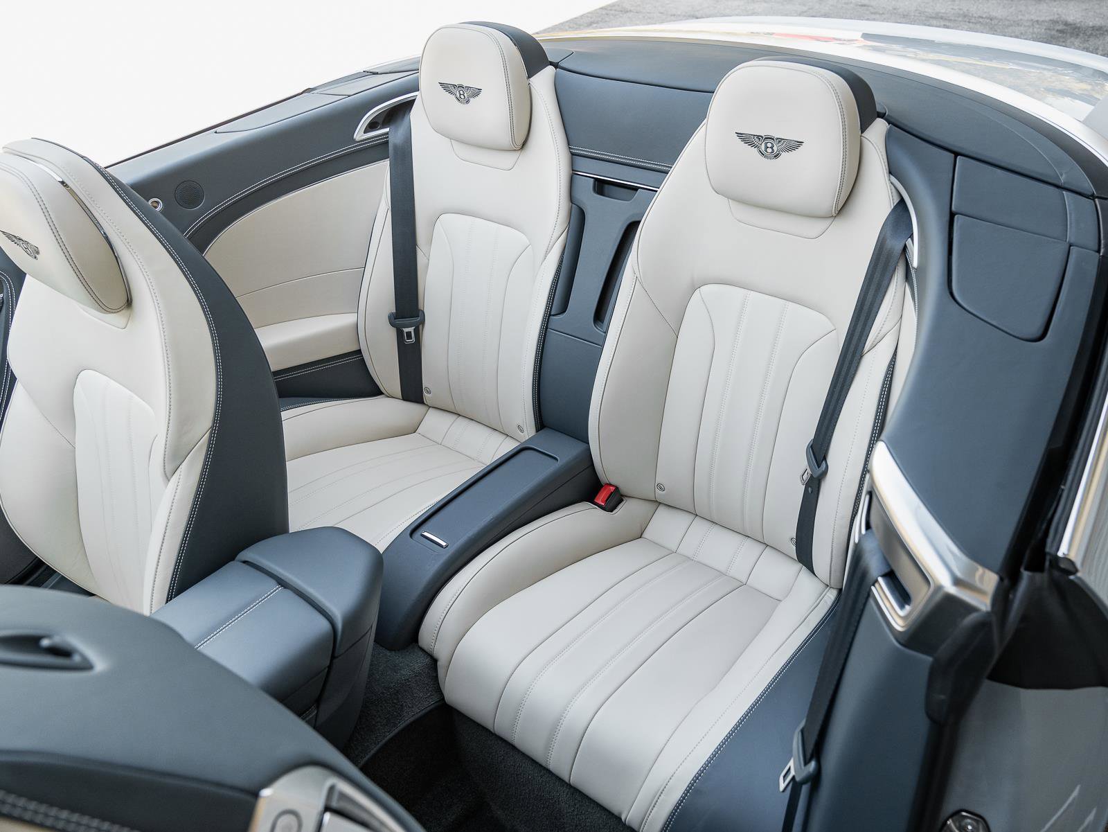 Used 2022 Bentley Continental GT AWD/4WD image 24