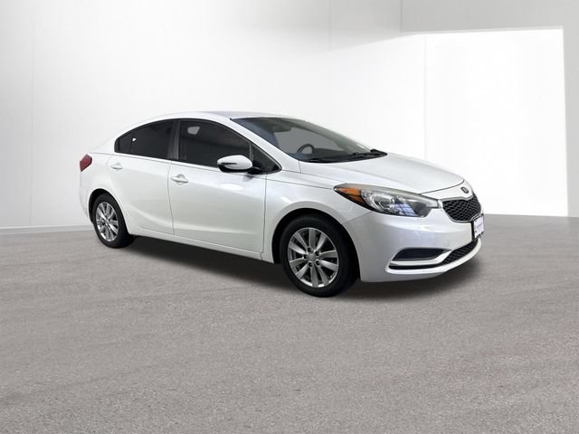Used 2016 Kia Forte LX w/ LX Popular Plus Package FWD image 3