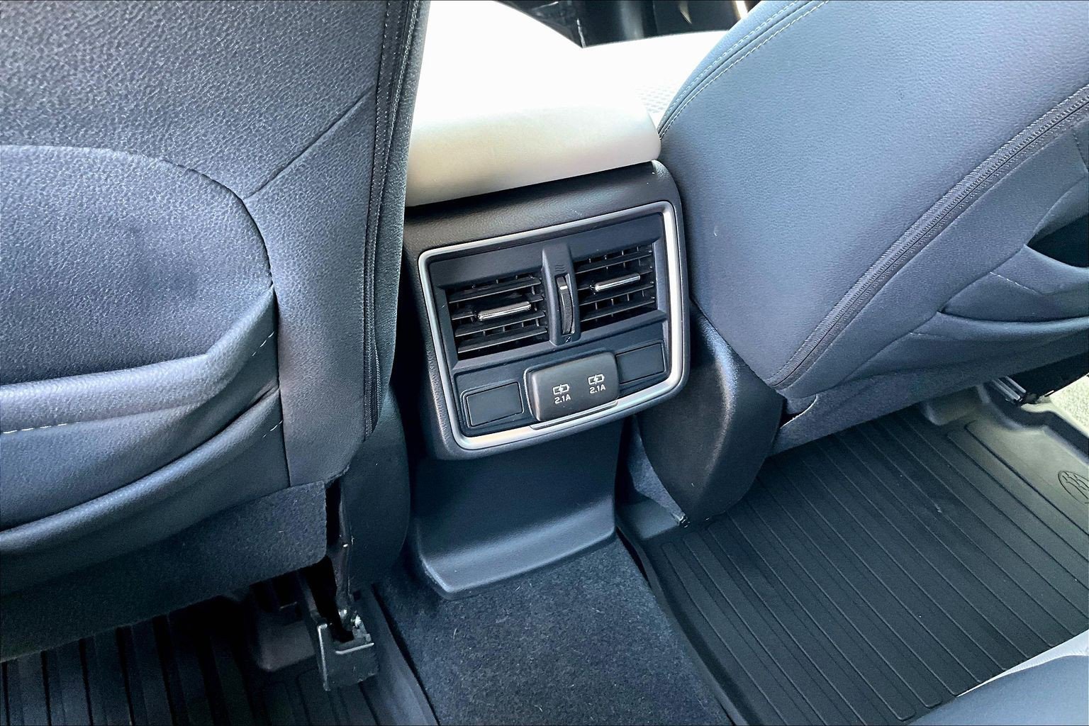 Used 2022 Subaru Forester Premium AWD/4WD image 25