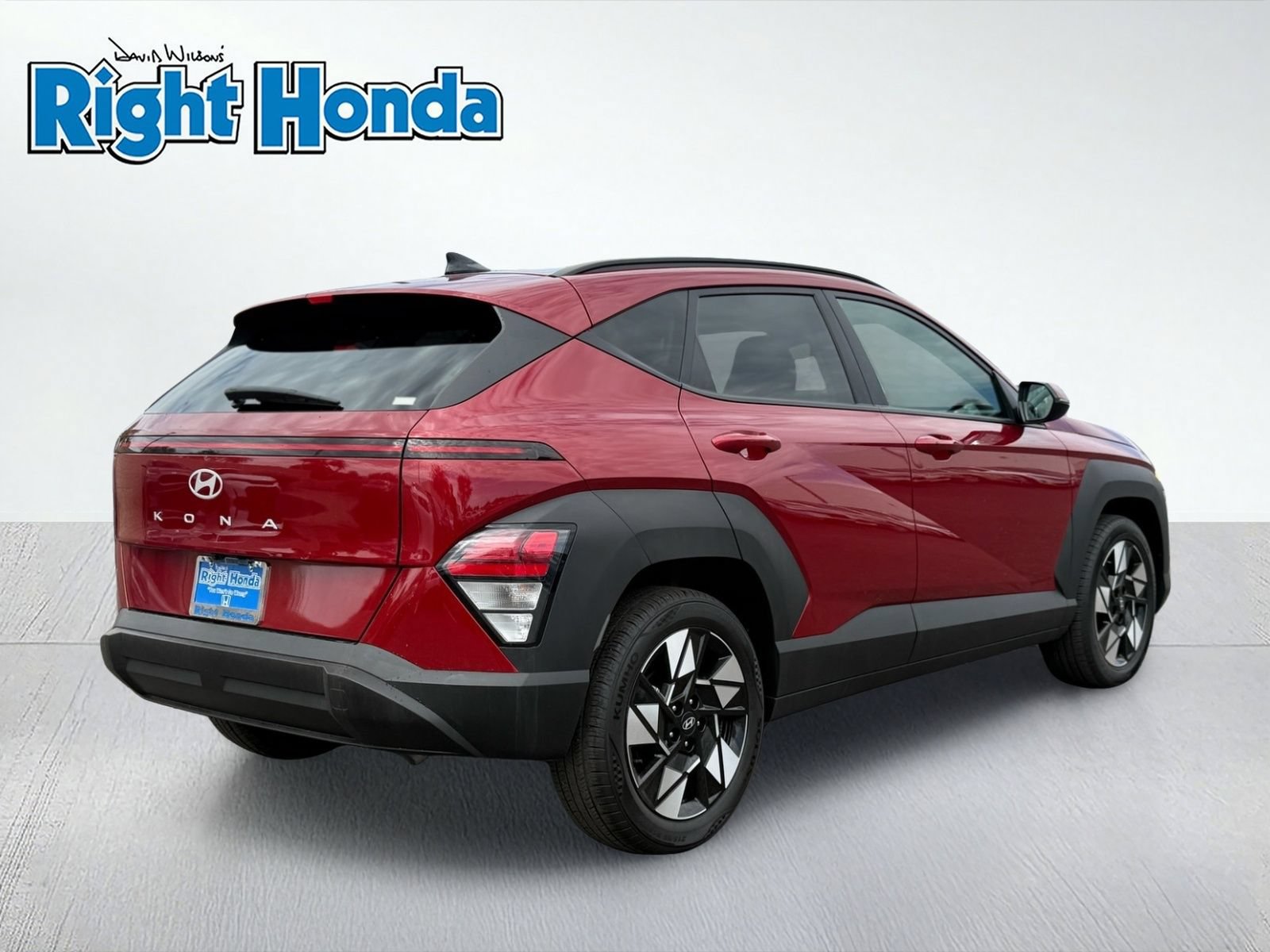 Used 2025 Hyundai Kona SEL FWD image 8