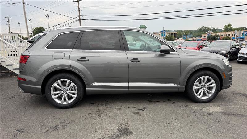 Used 2017 Audi Q7 3.0T Premium AWD/4WD image 7