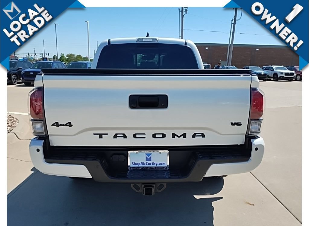 Used 2022 Toyota Tacoma Limited w/ Nightshade Package AWD/4WD image 9