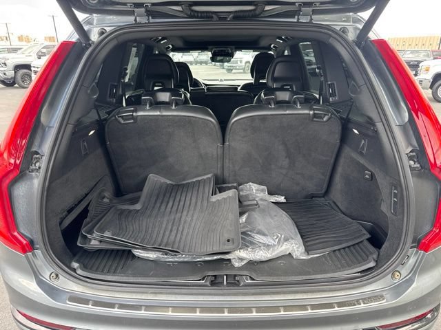 Used 2018 Volvo XC90 T6 R-Design w/ Convenience Package AWD/4WD image 12