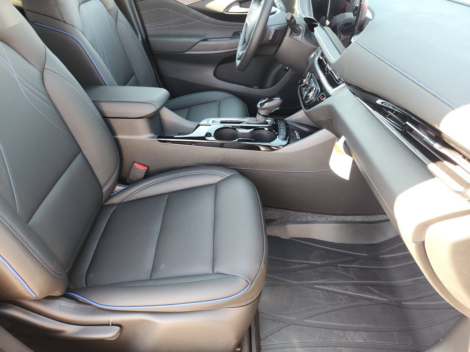 New 2026 Buick Envista Sport Touring w/ Convenience I Package FWD image 17