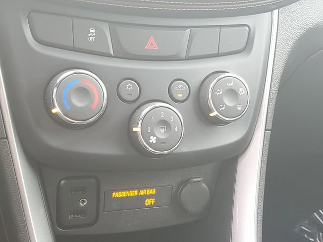 Used 2019 Chevrolet Trax LT w/ LT Convenience Package image 30