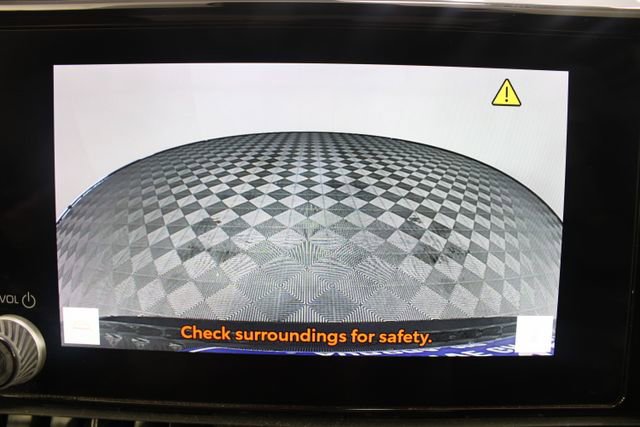 Used 2023 Toyota RAV4 XLE Premium image 3