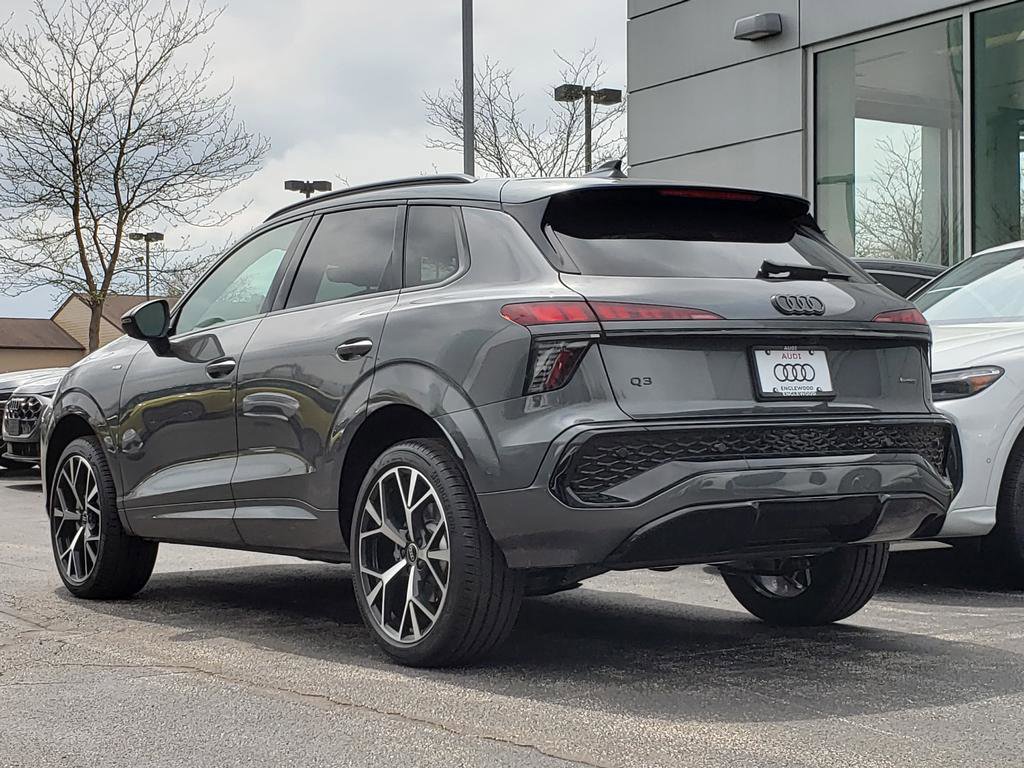 New 2026 Audi Q3 quattro 2.0T image 3