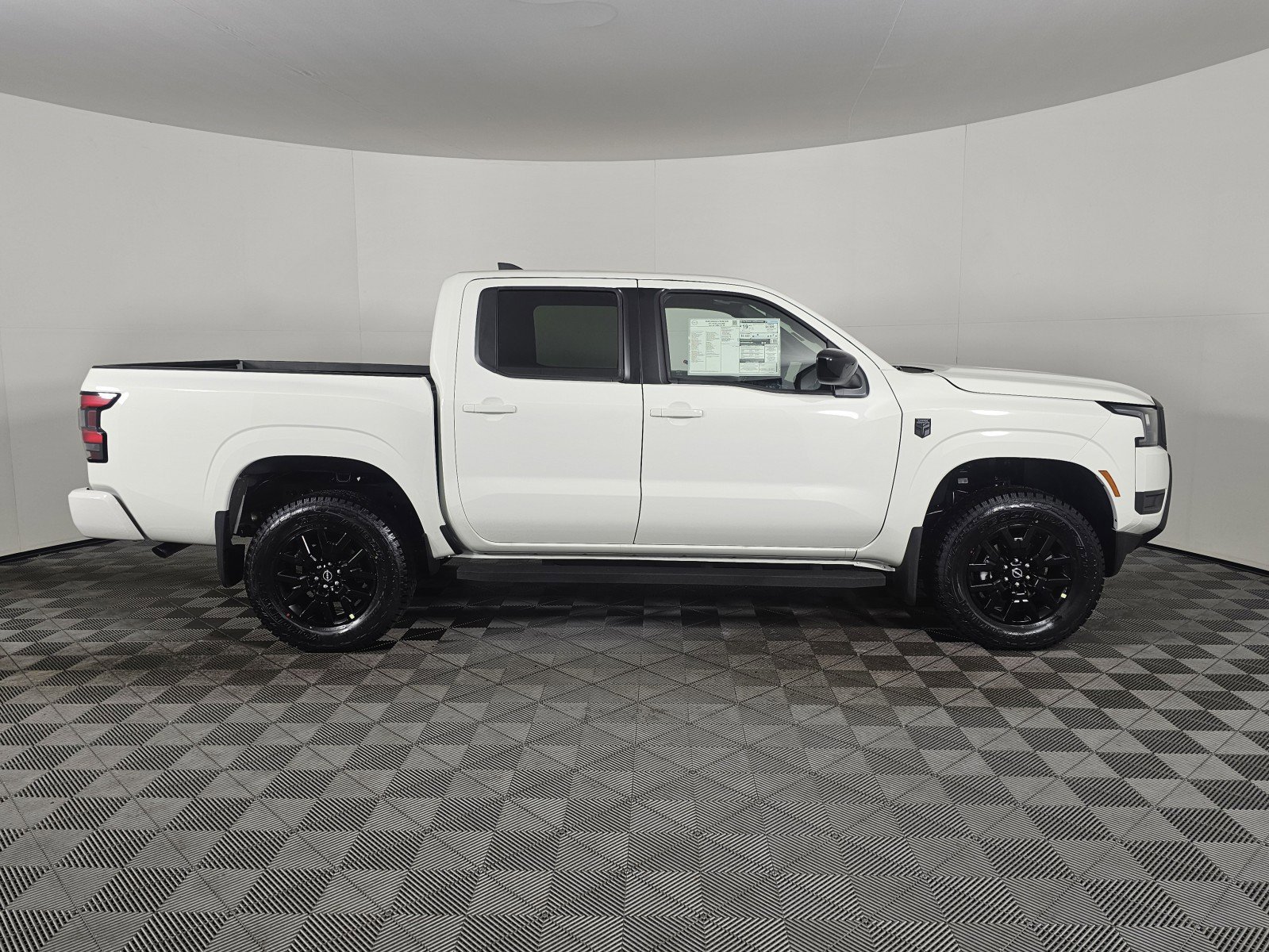 New 2026 Nissan Frontier SV image 2